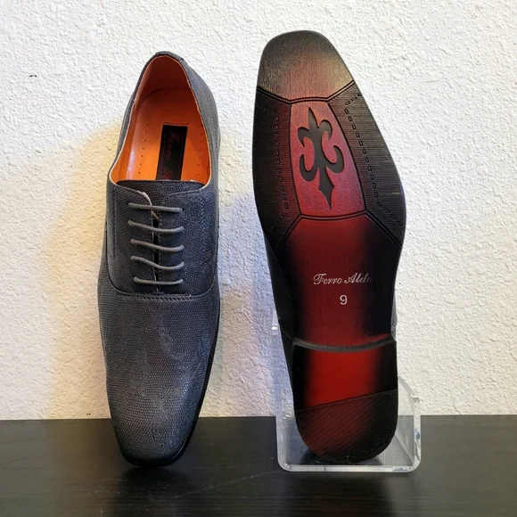 Ferro Aldo Grey Oxford Dress Shoes - Picture 3 of 4